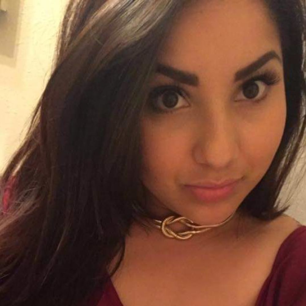 Meet your Posher, Carla